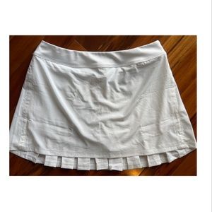 Vineyard Vine Pleated Skort -New, Never Worn